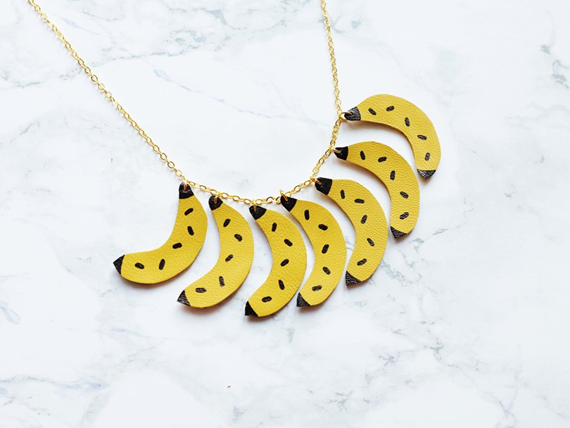 Handmade leather banana necklace - benushop on Etsy