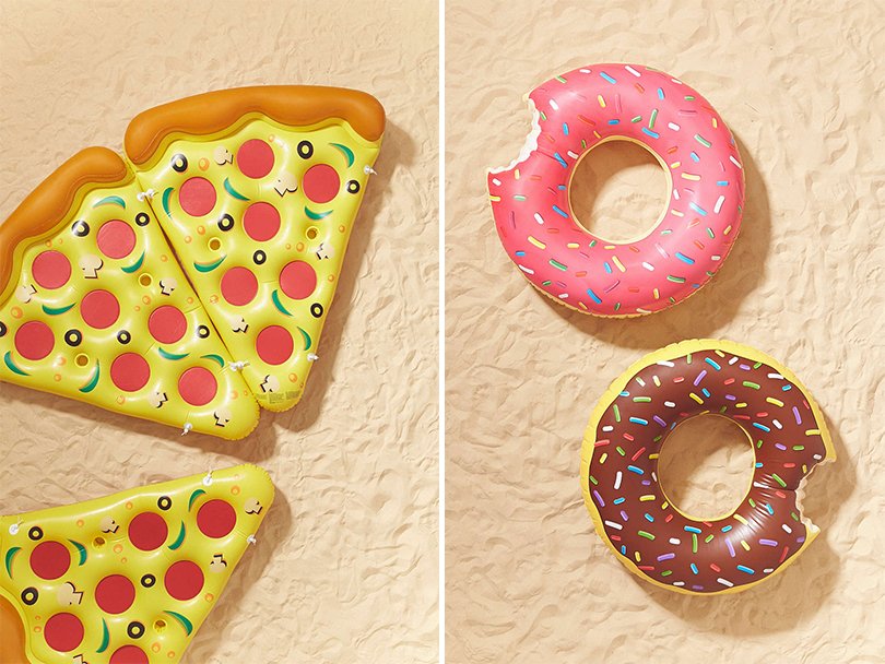 pizza slice pool floats - urbanoutfitters1