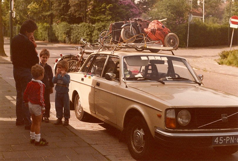 oude-volvo-onderweg-naar-texel